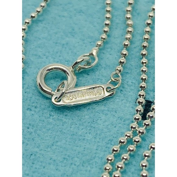 Tiffany & Co 925 Sterling Silver Lock Key Hole Charm Pendant 24x15MM 18” Bead - Picture 9 of 10
